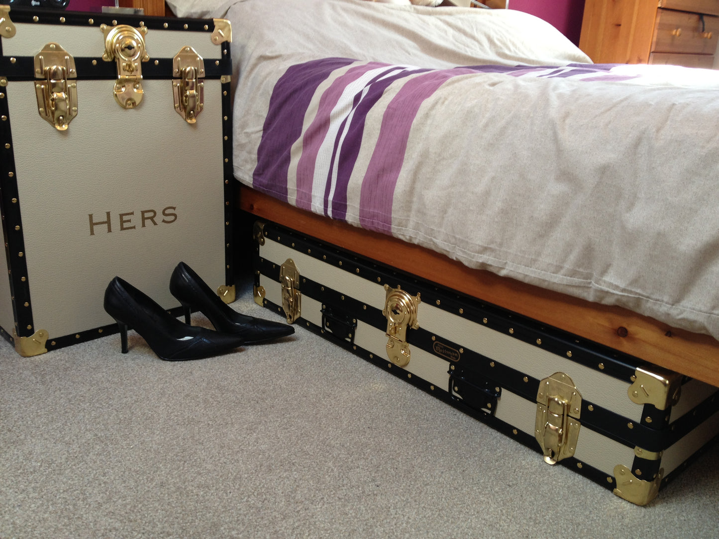 Traditional 36" Underbed Trunk